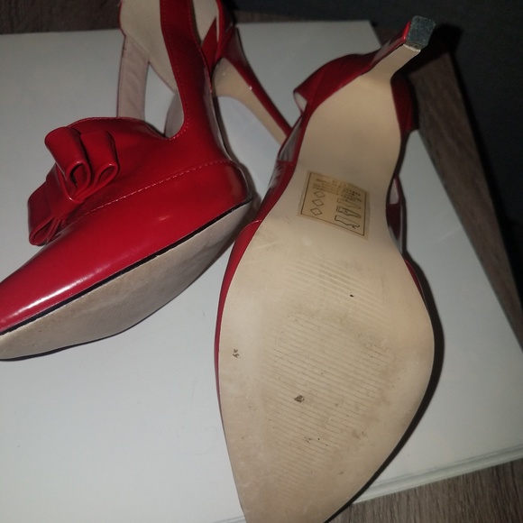 COPY - Red sexy heels w/ bow - Picture 3 of 4